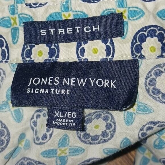 Jones New York Button Down Shirt Womens Size XL Signature Blue Geometric Floral - Picture 5 of 6